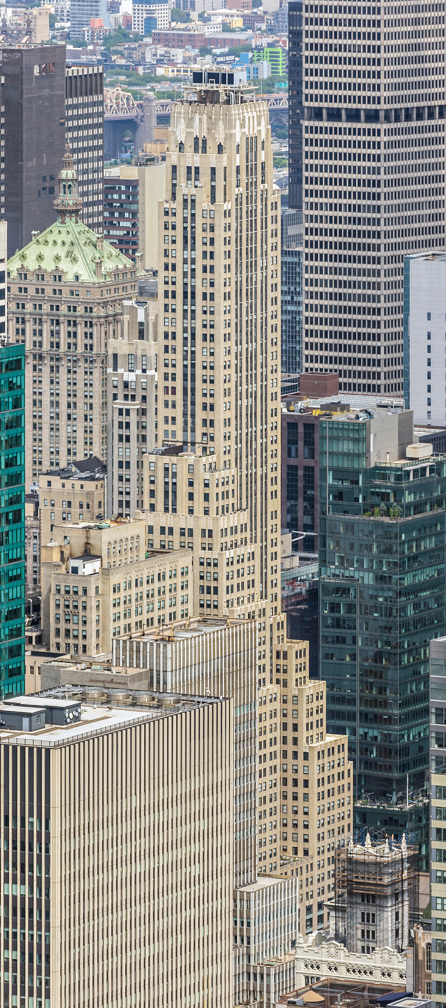 500 Fifth Avenue, New York City - View from The Edge. © Mathias Beinling
